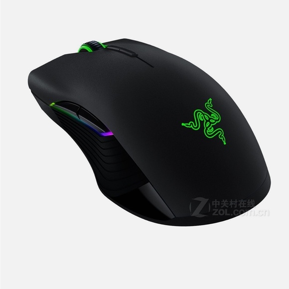 Razer Black Mouse with Vibrant Green Accents - Picture 5 of 9